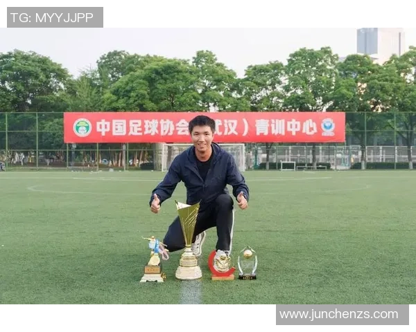 沈阳足球明星的崛起与成就：从青训到职业联赛的辉煌历程